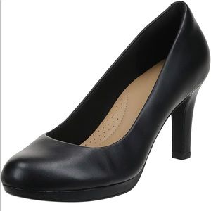 Clarks Women's Adriel Viola Dress Pump Size 7 Black